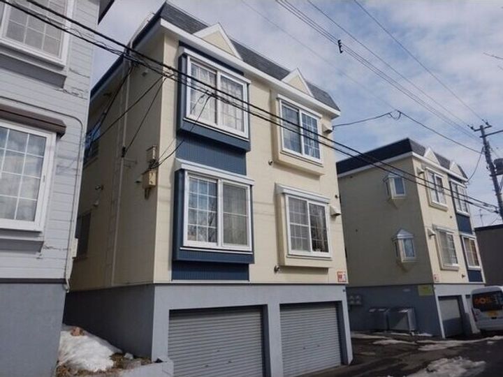 プレミエール南郷B103の外観