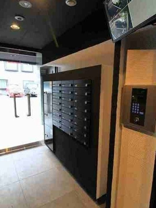 クレインMISONOの玄関