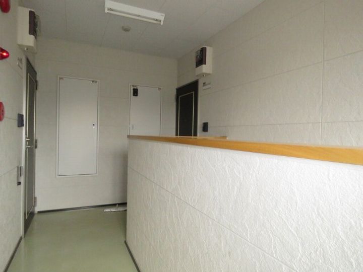 ディアベルジュ60102の玄関