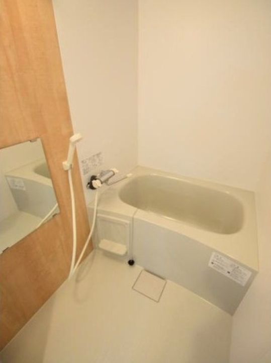 Bluebell Wood N19の風呂