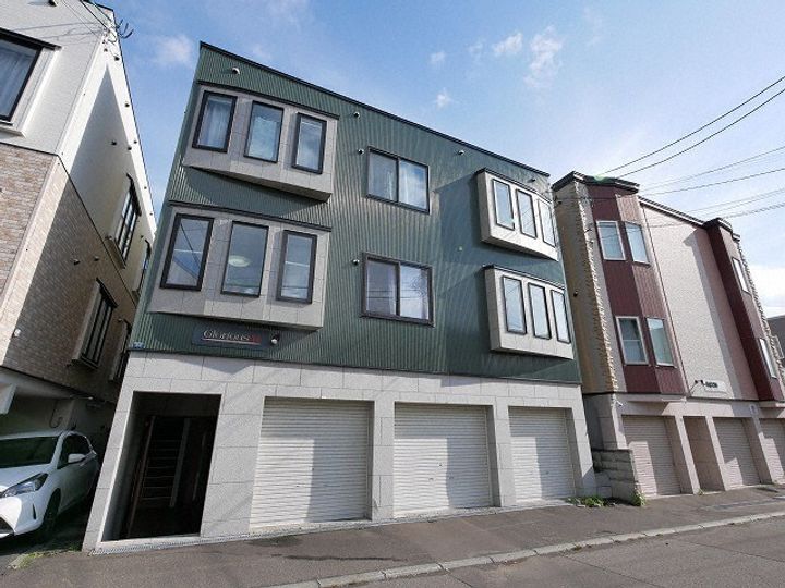 グローリアスMの外観