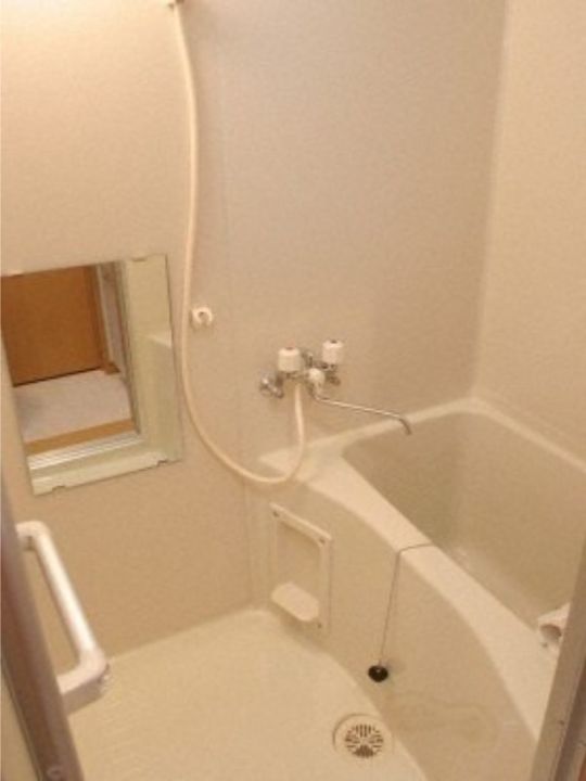 グローリアスMの風呂