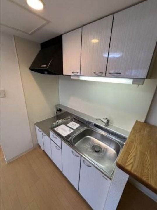 マピエス元町401のキッチン