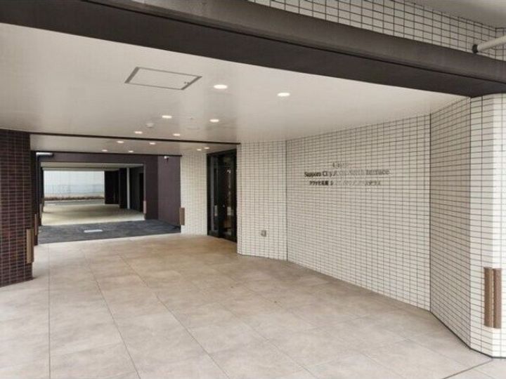 クラッセ札幌シティアクシア・ノーステラスの玄関