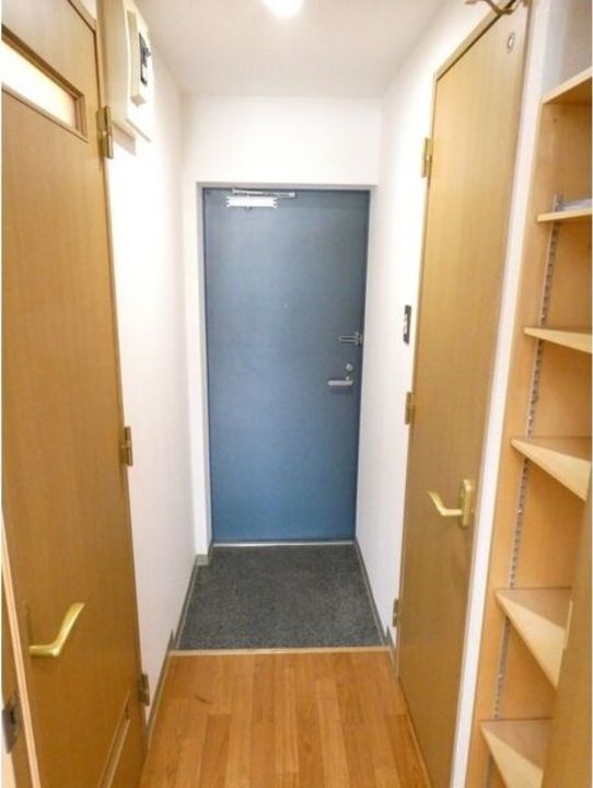 モンターニュプログレ402の玄関