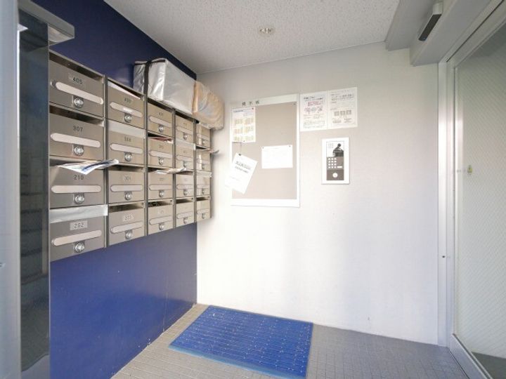 モンターニュプログレ402の玄関