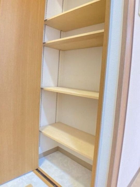 レガート東区役所前B棟 の玄関