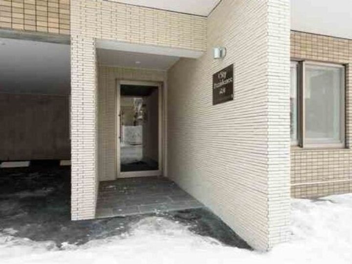 City Residence元町(シティレジデンス元町)の玄関