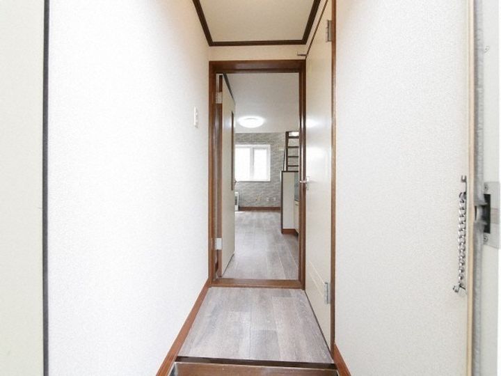 グレースイーストの玄関