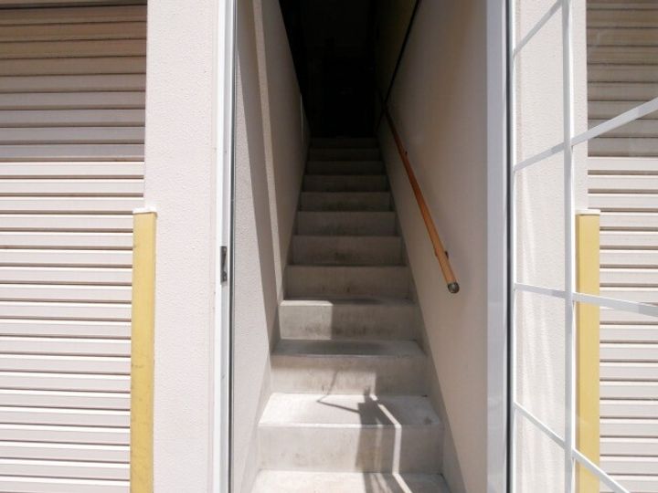 ツインパティオⅠ205の玄関