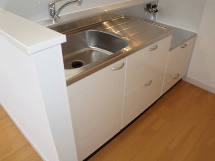 リヴィエール栄町205のキッチン