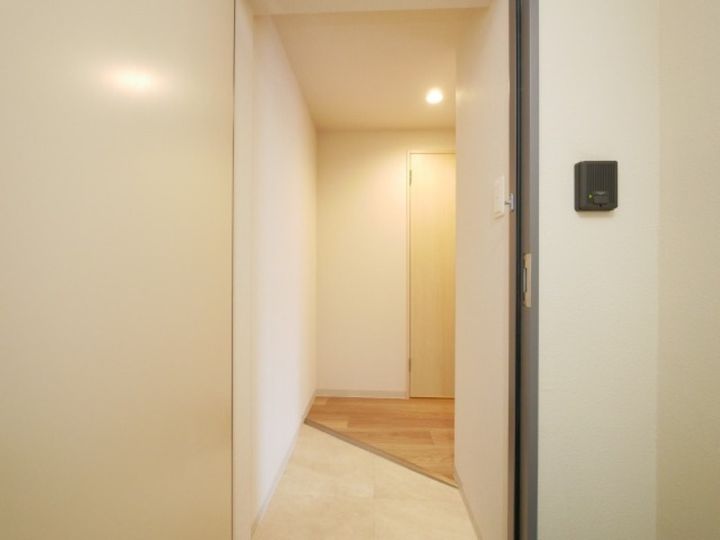 オッペンハイム元町の玄関