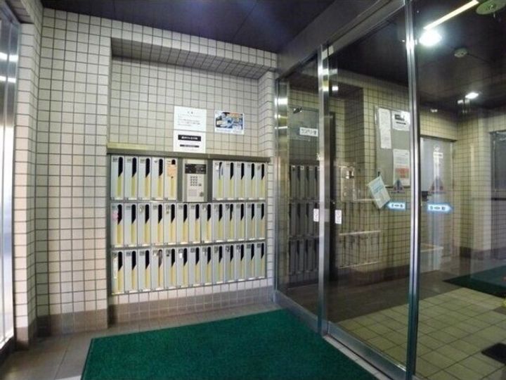 藤井ビル北23条503の玄関