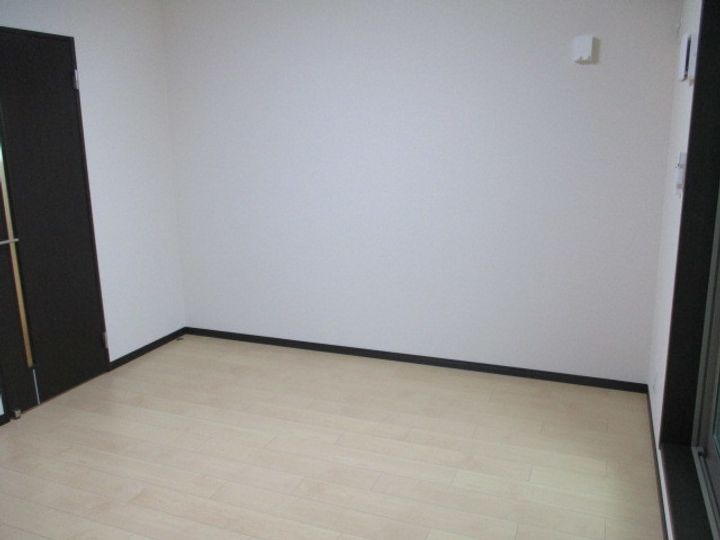 フジパレス豊里2番館の居間