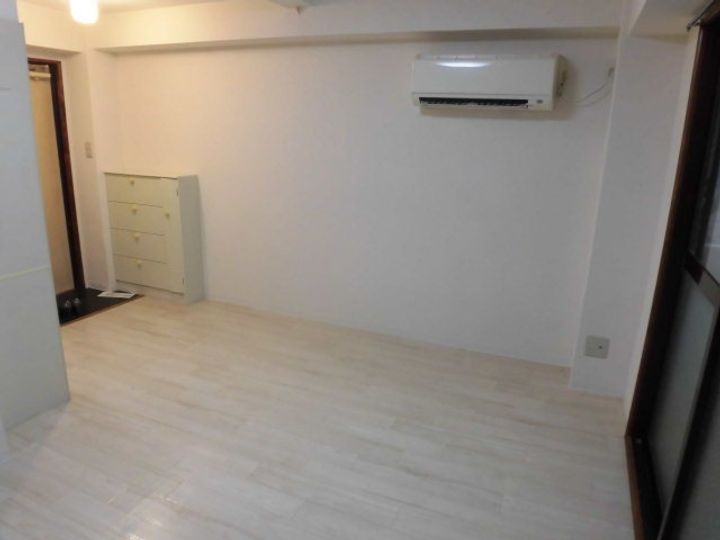 大阪府大阪市東淀川区淡路5丁目(マンション)の賃貸物件の居間