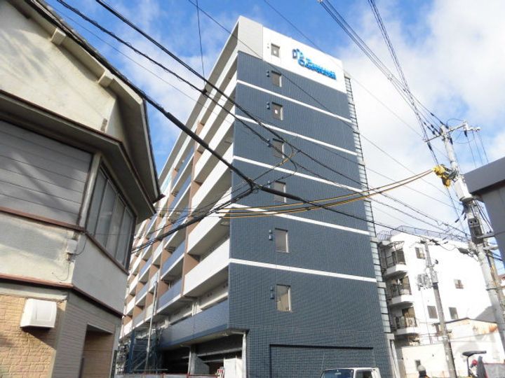 プレサンス淡路駅前の外観