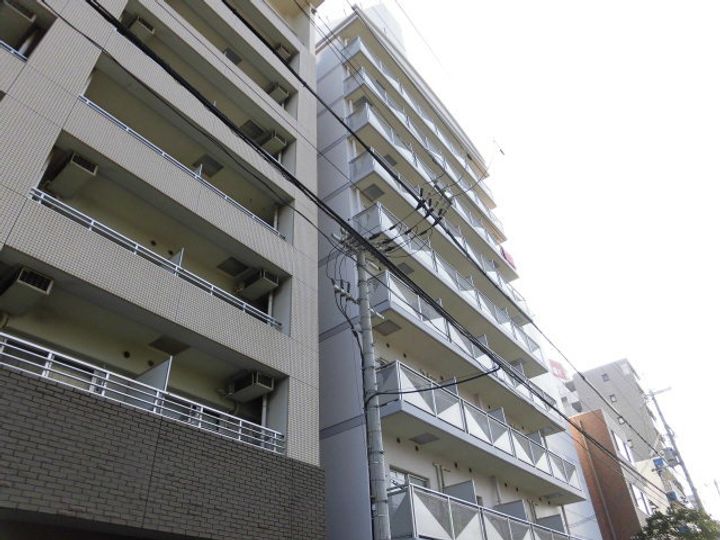 おおきに新大阪駅前サニーアパートメントの外観