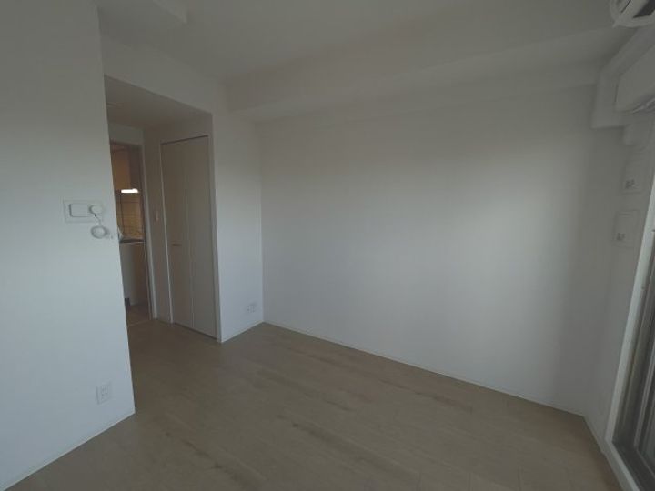 エスリード大阪ザ・ルクスの居間