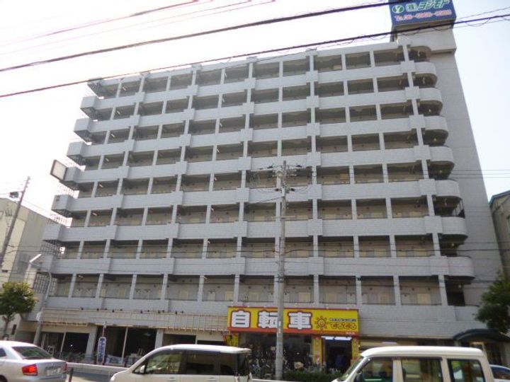 ラ・フォーレ上新庄の外観