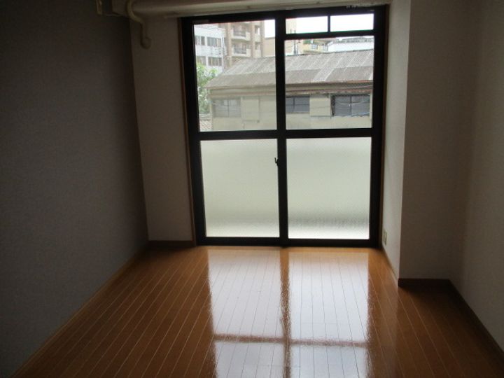 ラ・フォーレ上新庄の居間