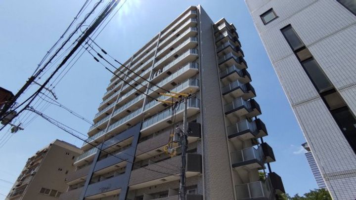 エスリード新大阪ヴェルデの外観