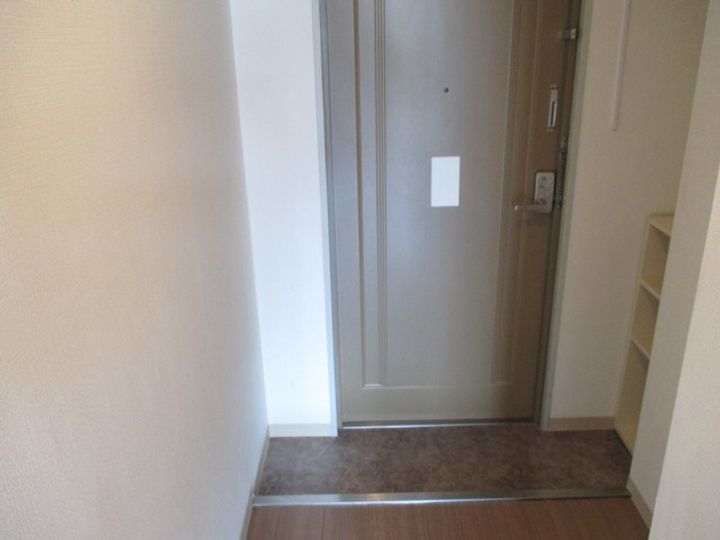 大阪府大阪市東淀川区瑞光5丁目(マンション)の賃貸物件の玄関