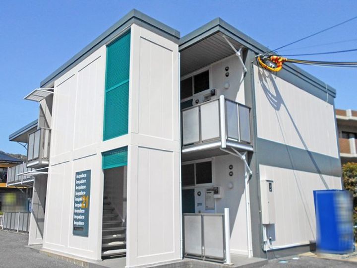 レオパレス南ひばりガ丘の外観