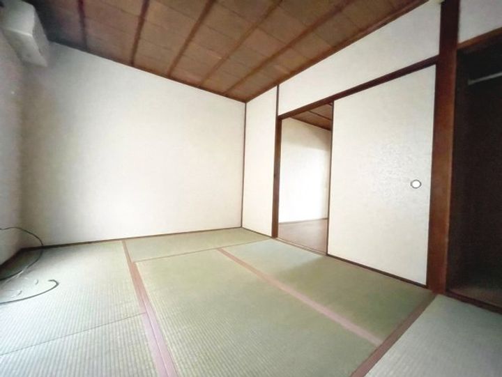 三和マンション102の内装