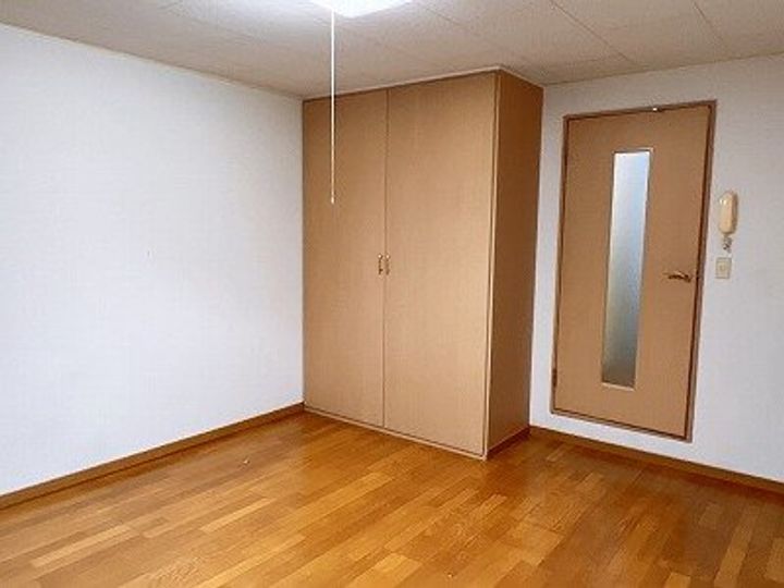 レオパレスドミール304の居間