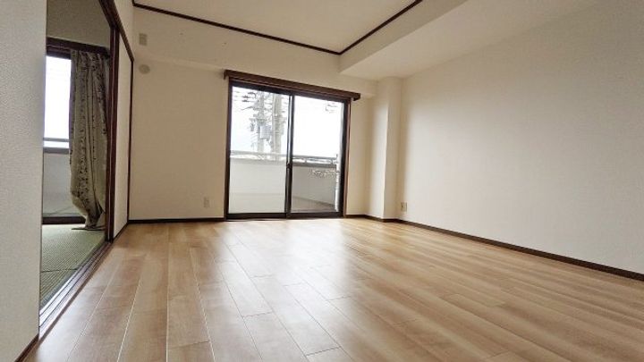 センチュリーコート宝塚501の内装
