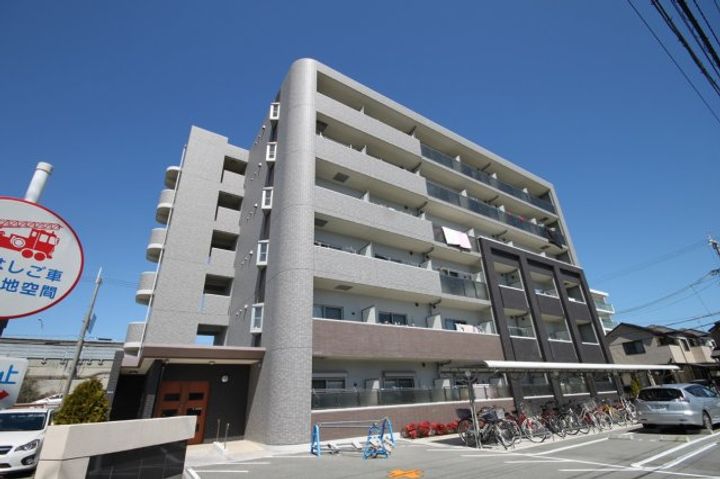 エクセラン205の外観