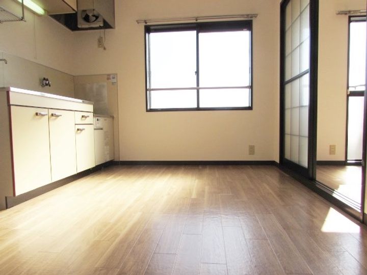 売布ガ丘スカイハイツ102の居間