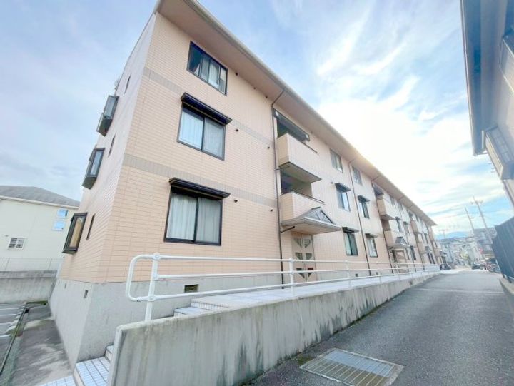 北仁川シティーハイツの外観