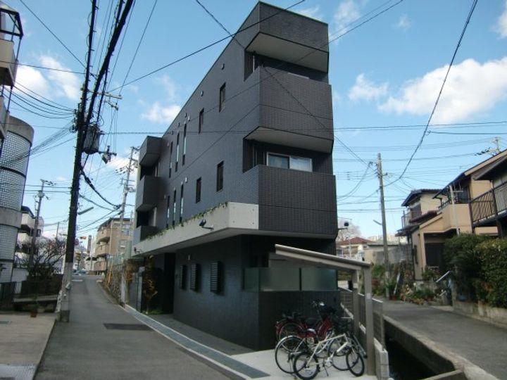 GKレジデンス清荒神の外観