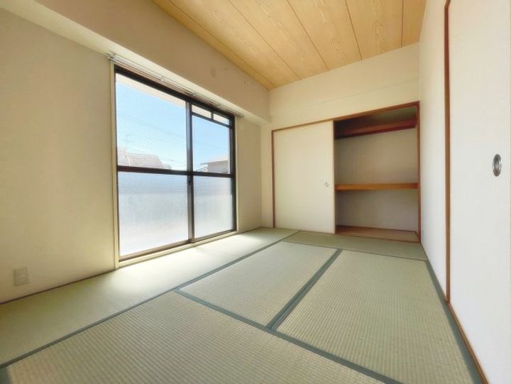 リバーサイド中山301の内装