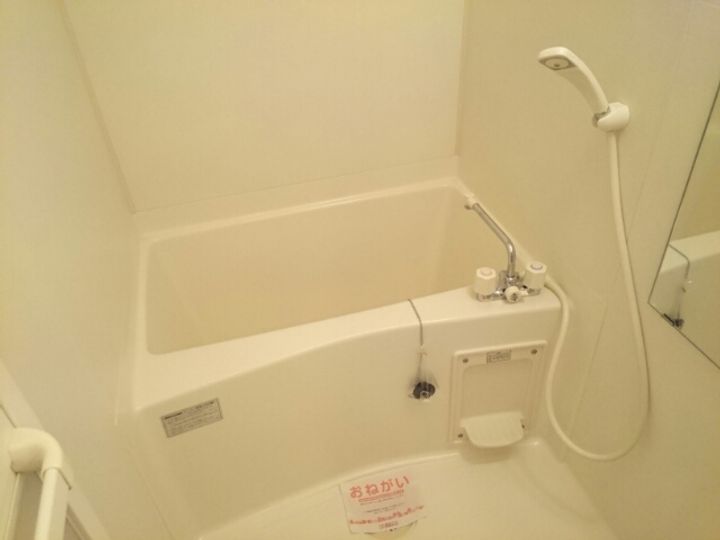 シャルマンロード303の風呂