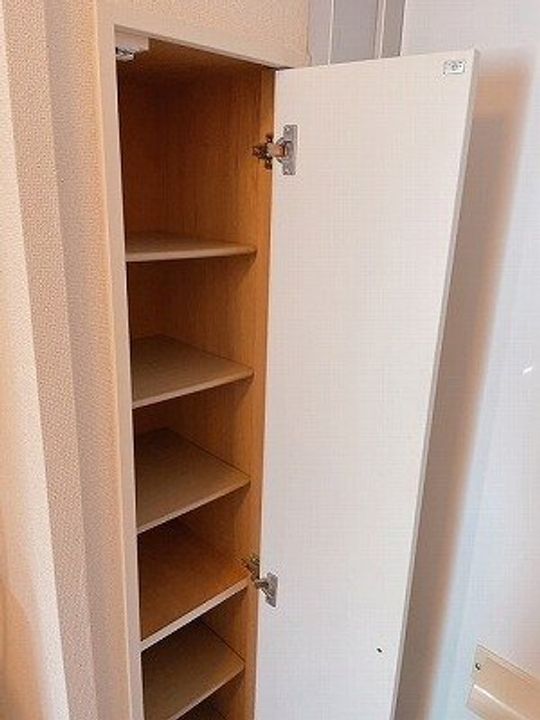 レオパレスサン フィールド104の玄関