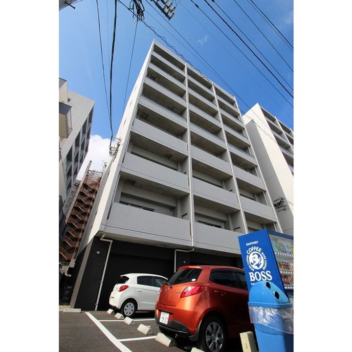 アムールルッソの外観