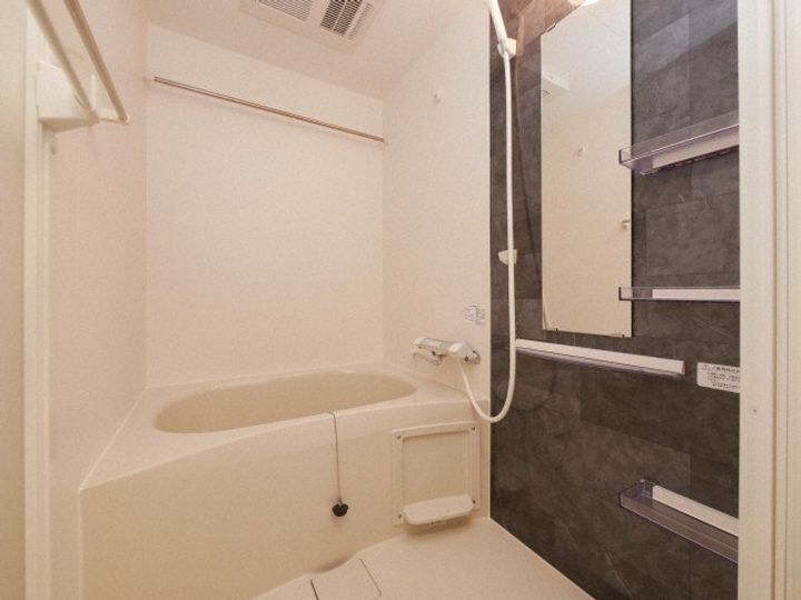 セレニテ日本橋プリエの風呂