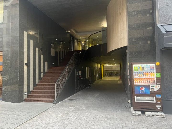 テン・フォーティのその他画像