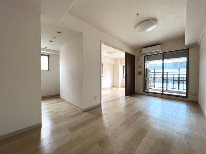 レジディア心斎橋ウエストの居間