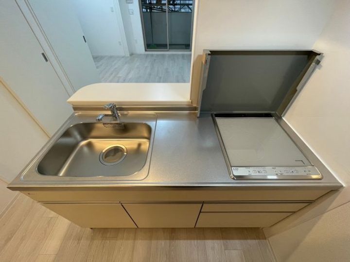 セレニテフラン本町のキッチン