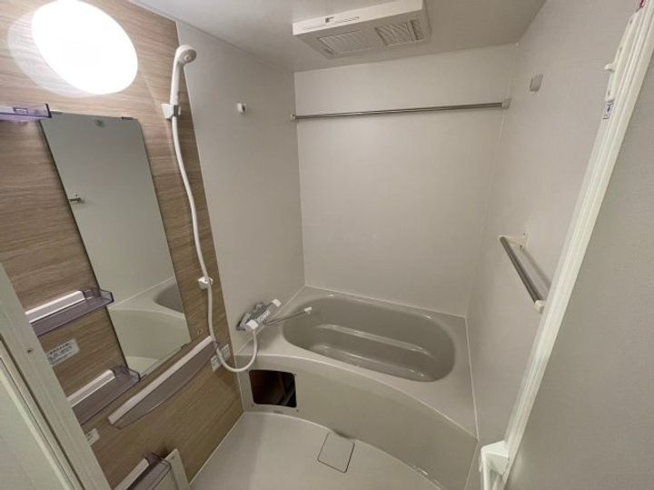 セレニテフラン本町の風呂