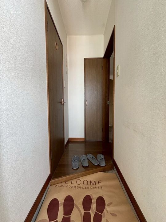 7・9イトーピアハイツ203の玄関