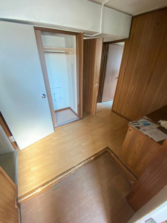 7条通14丁目テナント2の玄関