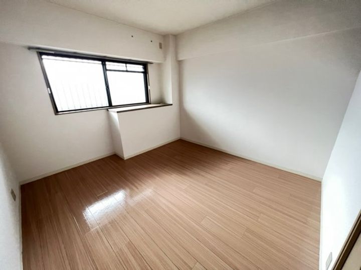 大阪府大阪市西成区岸里東1丁目(マンション)の賃貸物件の寝室
