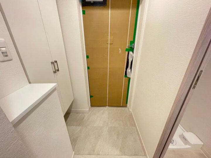 大阪府大阪市西区南堀江2丁目(マンション)の賃貸物件の玄関