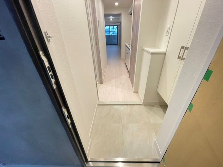 大阪府大阪市西区南堀江2丁目(マンション)の賃貸物件の玄関