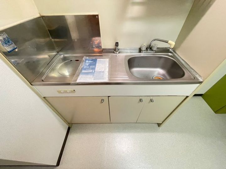 大阪府大阪市西成区聖天下1丁目(マンション)の賃貸物件のキッチン