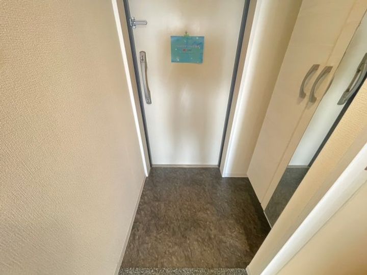大阪府大阪市西成区出城1丁目(マンション)の賃貸物件の玄関
